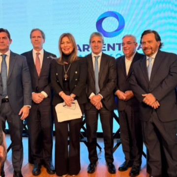 ”Salta no solo muestra lo que tiene bajo el suelo, sino lo que construyó sobre él: instituciones y previsibilidad”, dijo Sáenz en Nueva York