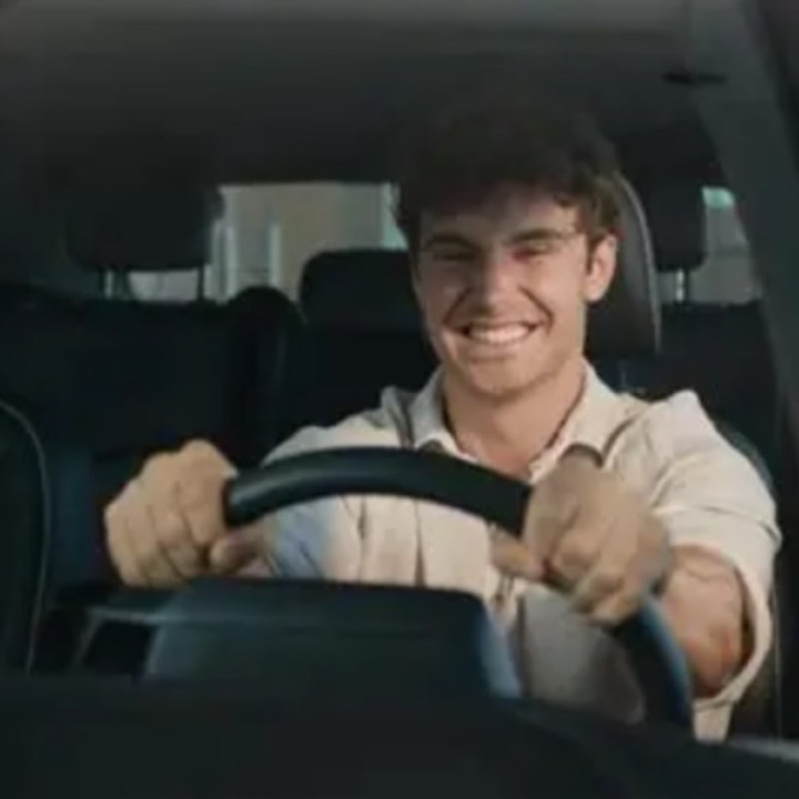 SE OLVIDO DE SU ESPOSA Y SE MARCHO...