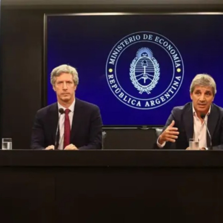  US$20.000 millones compraron los Argentinos en los bancos desde la salida del cepo