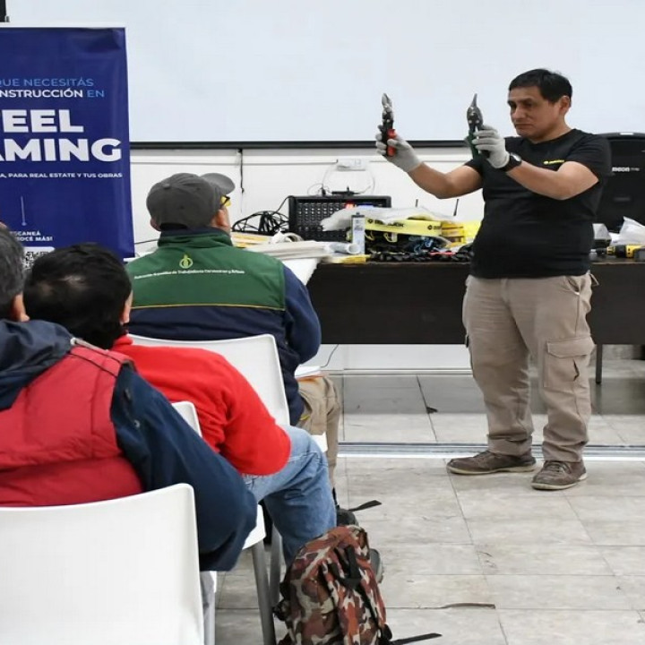 Municipalidad de Salta: Capacitación y empleo: forman mano de obra especializada en construcción en seco
