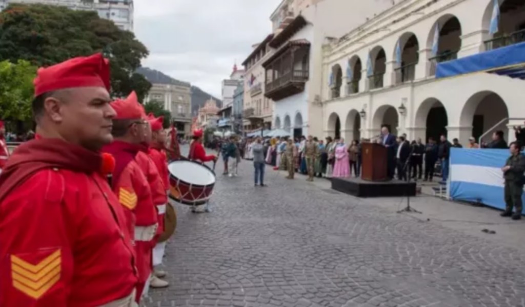 Salta: Aniversario de la Revolución de Mayo con actos oficiales en la Catedral y el Cabildo Histórico
