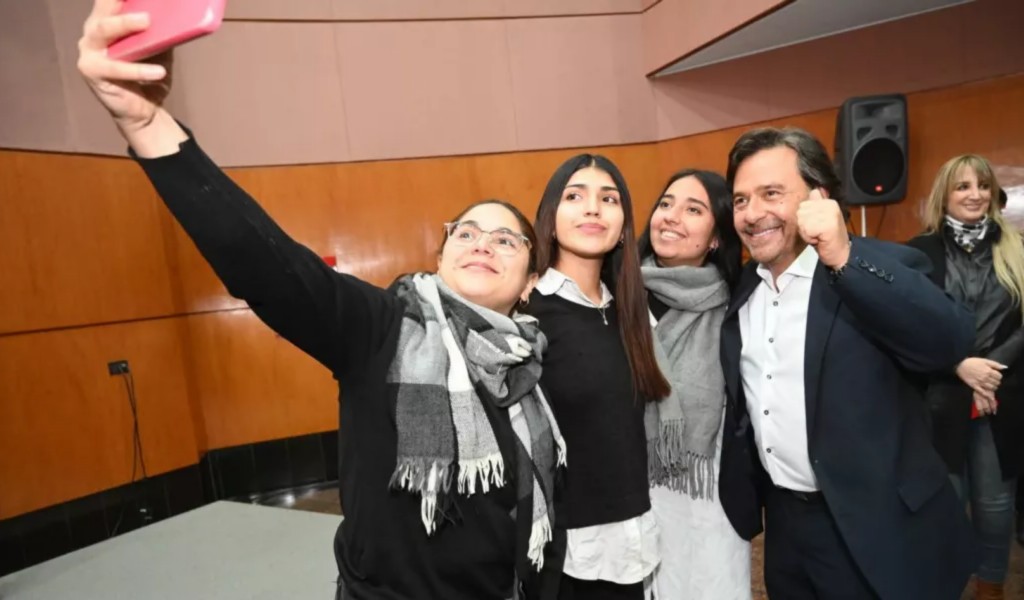 Gobernador Sáenz anunció una inversión de $2 mil millones para fortalecer las escuelas técnicas
