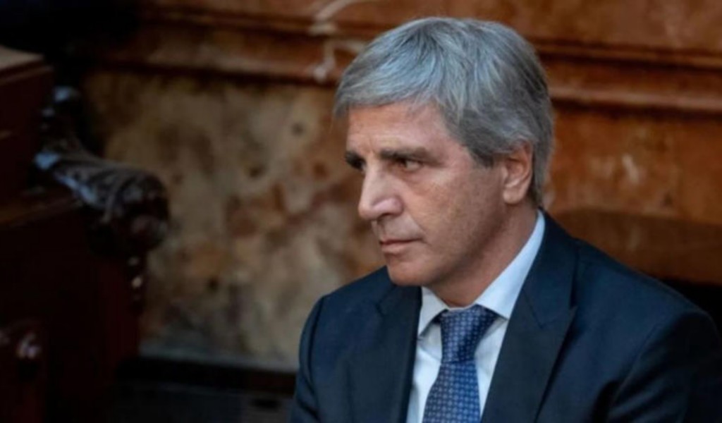 Roberto Cachanosky: "El plan para sacar los dólares del colchón terminó saliendo al revés"