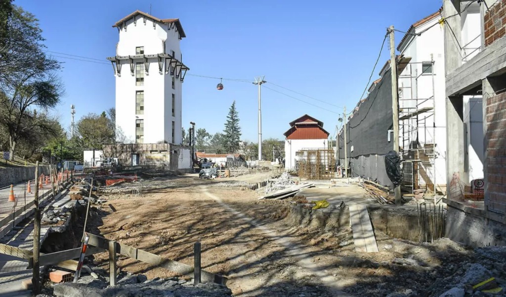 Obras en el hospital San Bernardo: inició la construcción del bloque crítico