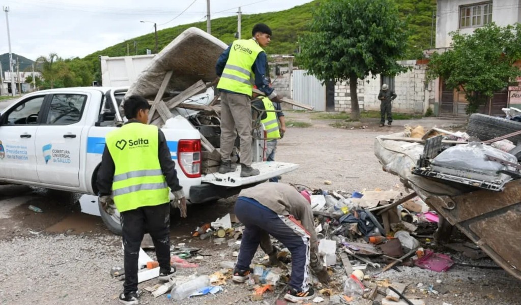 MUNICIPALIDAD DE SALTA: La Municipalidad efectuó un nuevo operativo de descacharrado en zona sudeste