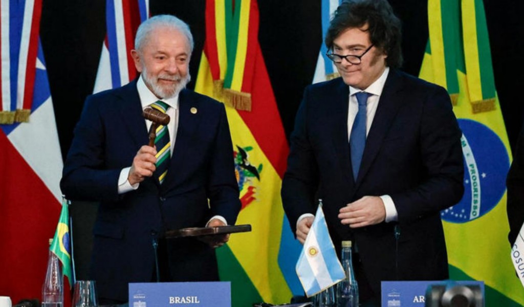 Javier Milei evalúa no asistir a la cumbre del Mercosur en Brasil