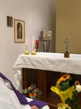 El Vaticano compartió la primera foto del Papa tras un mes de hospitalización