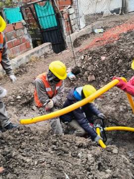 MUNICIPALIDAD DE SALTA: Mejoras sanitarias: avanza la colocación de cloacas en Ampliación El Carmen  