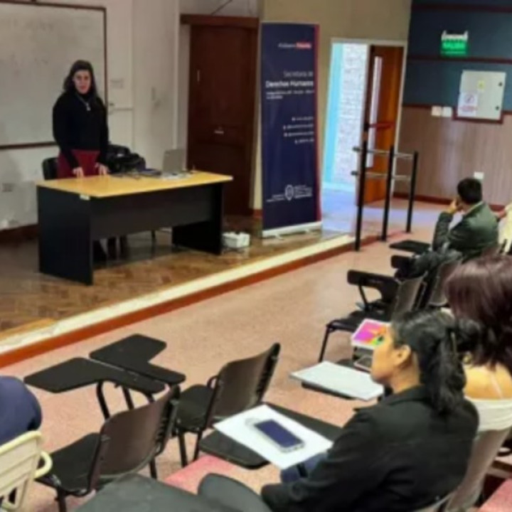744 jóvenes formados en Salta con el programa de ciudadanía democrática