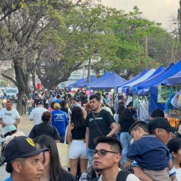 MUNICIPALIDAD DE SALTA: Miles de personas disfrutaron de la Feria del Milagro en el parque San Martín