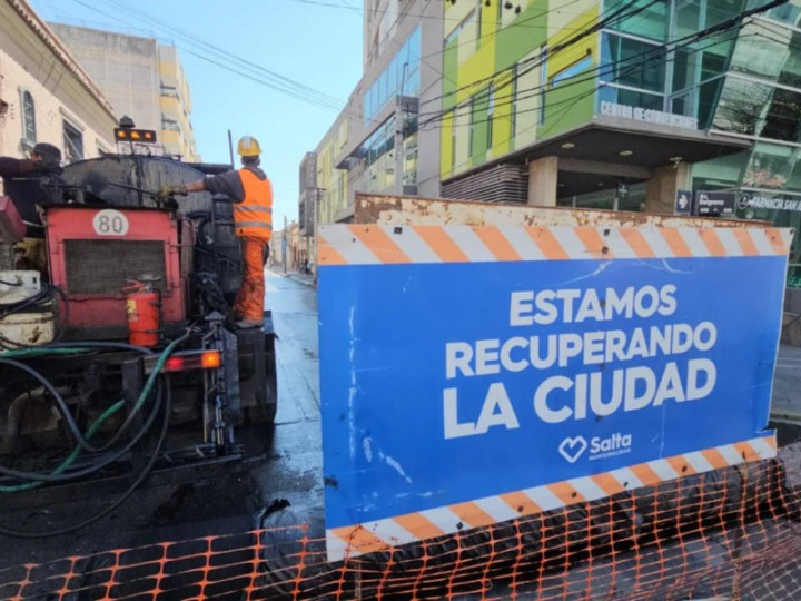 MUNICIPALIDAD DE SALTA: La calle 25 de Mayo se renueva para mejorar la circulación