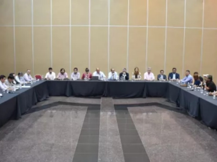 Gobierno y gremios abrieron una instancia de revisión paritaria