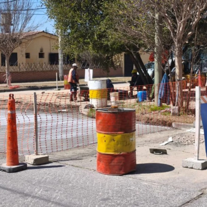 MUNICIPALIDAD DE SALTA: En el barrio El Periodista se asfaltó uno de los principales corredores viales