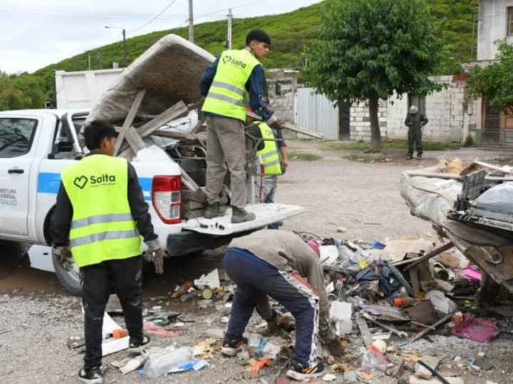 MUNICIPALIDAD DE SALTA: La Municipalidad efectuó un nuevo operativo de descacharrado en zona sudeste